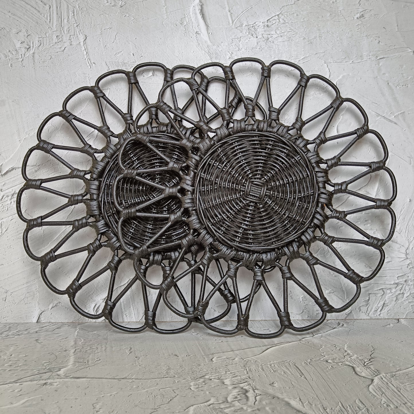 Chic Black Flower Rattan Placemat - Bohemian Vibe