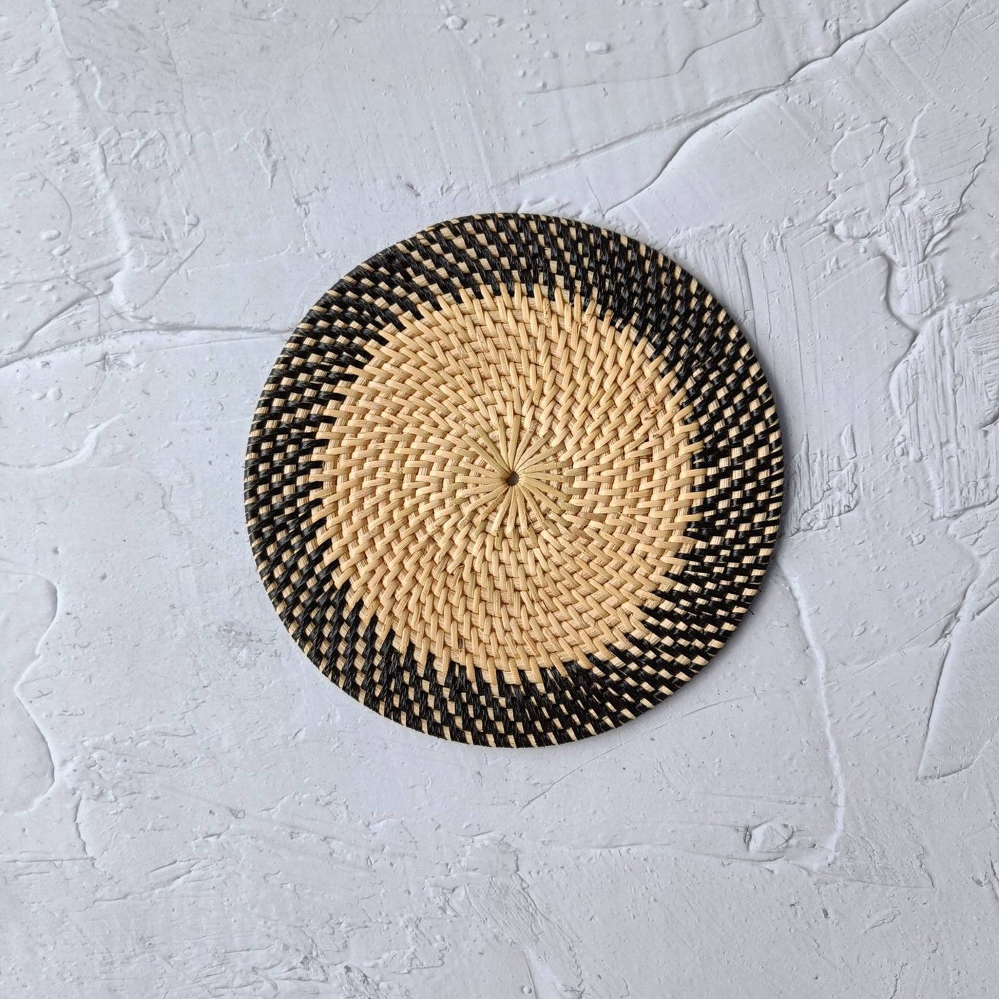 Two Tones Black and Natural Round Rattan Placemats - 3 Sizes