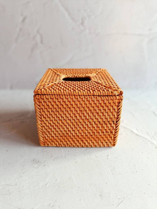 Brown Rattan Square Tissue Box Cover, Tissue Box for Bathroom Decor, Wicker Napkin Holder